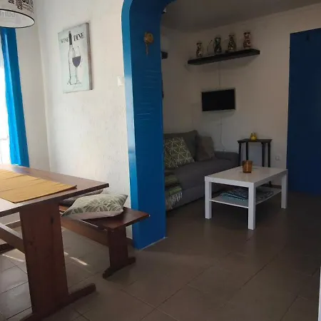 A Goeroeg Kis Haz Appartement *