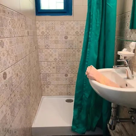 A Goeroeg Kis Haz Appartement *