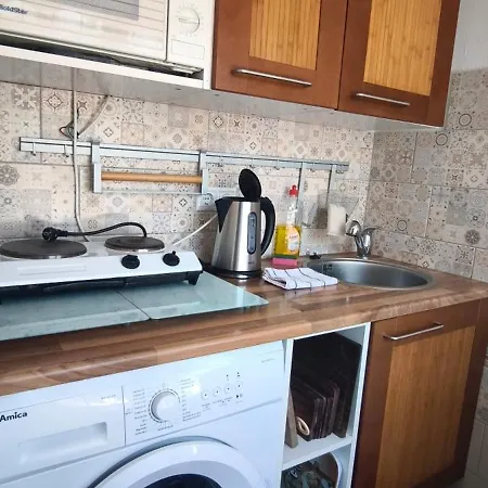 Appartement A Goeroeg Kis Haz Velence